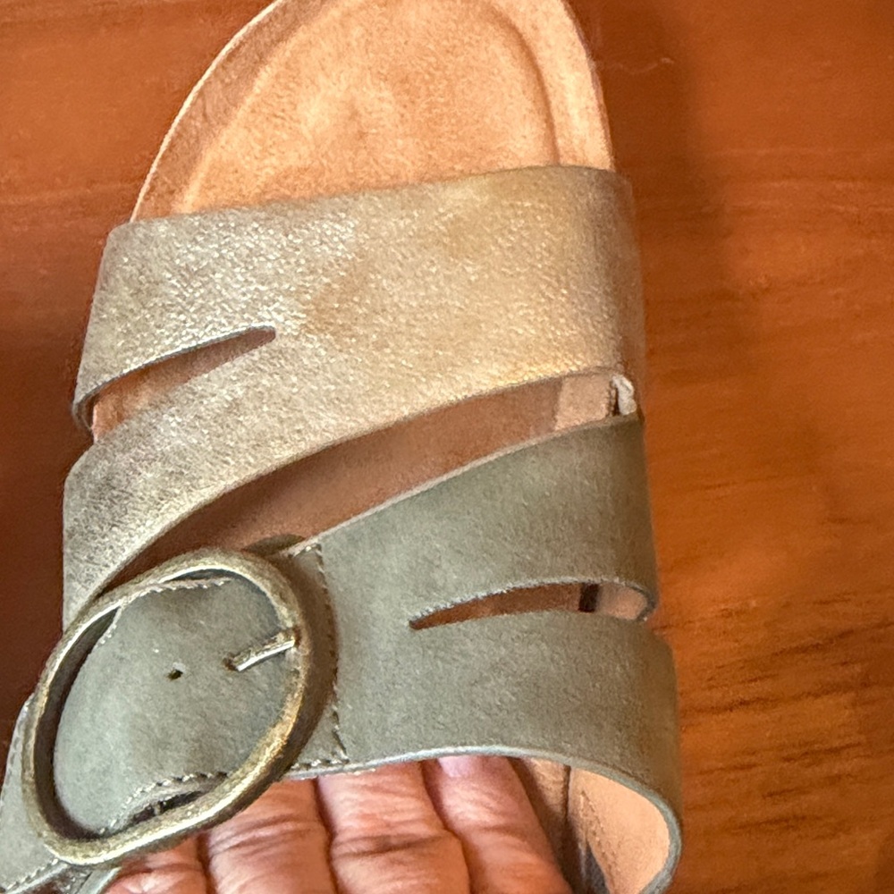 Euro Sofft Olive Green & Metallic Bronze Slide Sandals 9 - Picture 4 of 8